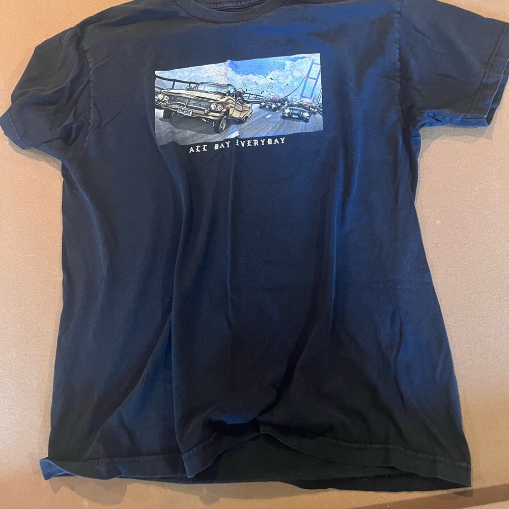 DGK T shirt